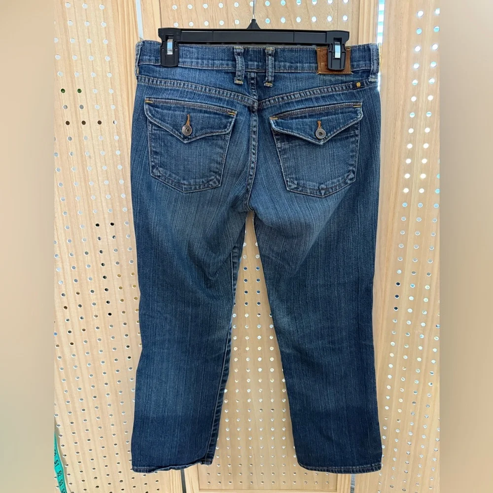 Leaving my Closet Soon!
Lucky Brand Women's Dark Blue Sweet’N Crop Jeans 2/26 - Picture 2 of 4